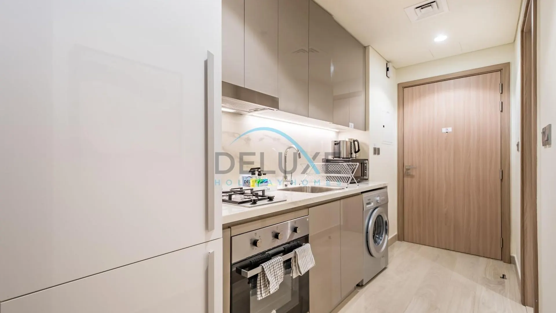 Cozy Studio Apartment In Azizi Riviera 43, Al Merkadh By Deluxe Holiday Homes Dubaï
